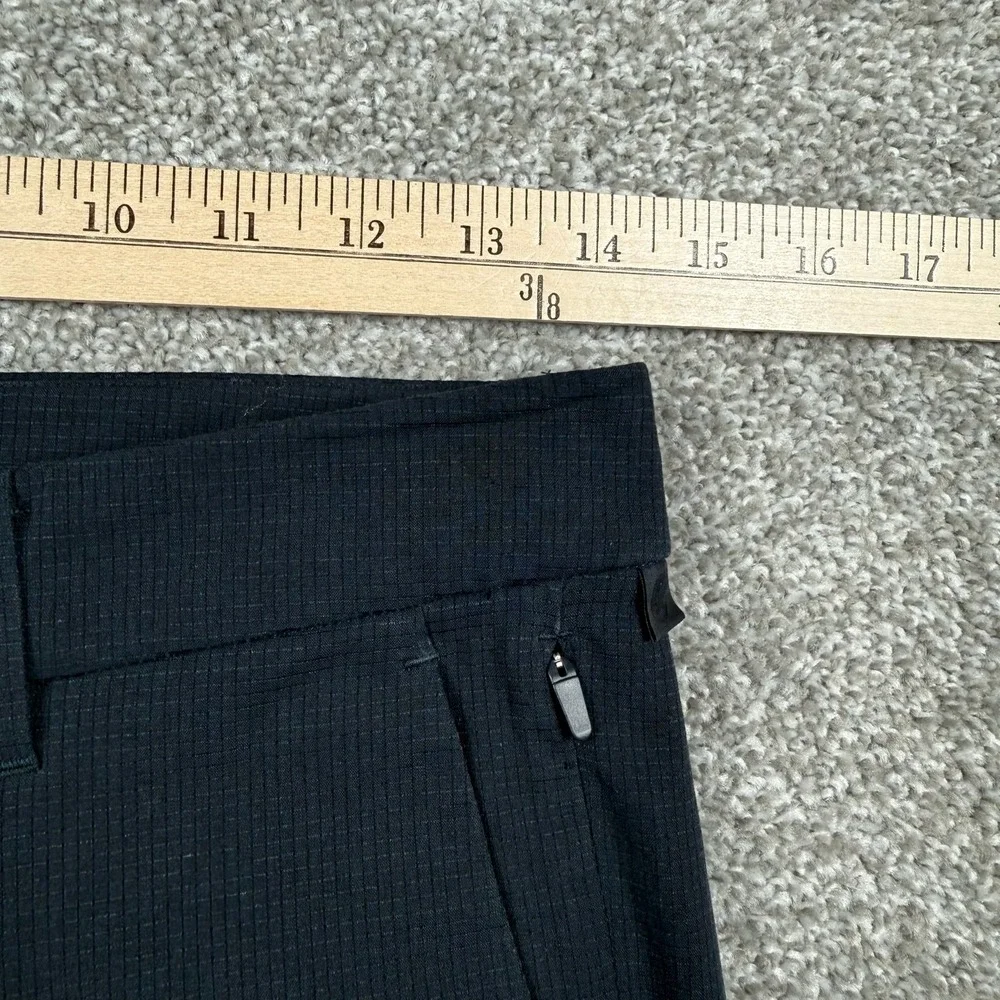 Lululemon Mens Navy Ripstop Performance Pants Size 28x31 Stretch Travel Golf